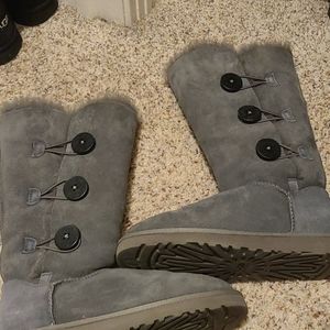 Ugg boots-classic tall with buttons-gray